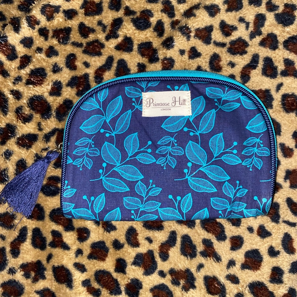 Blue Floral Cosmetic Bag with Dome Shape and Zipper